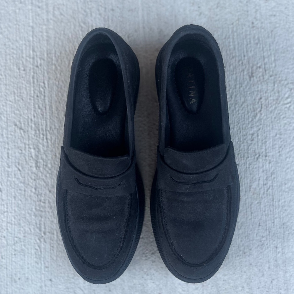 Patina Zoey Chunky Loafers – Women's Size 9 – Black Brushed Leather – Great Cond